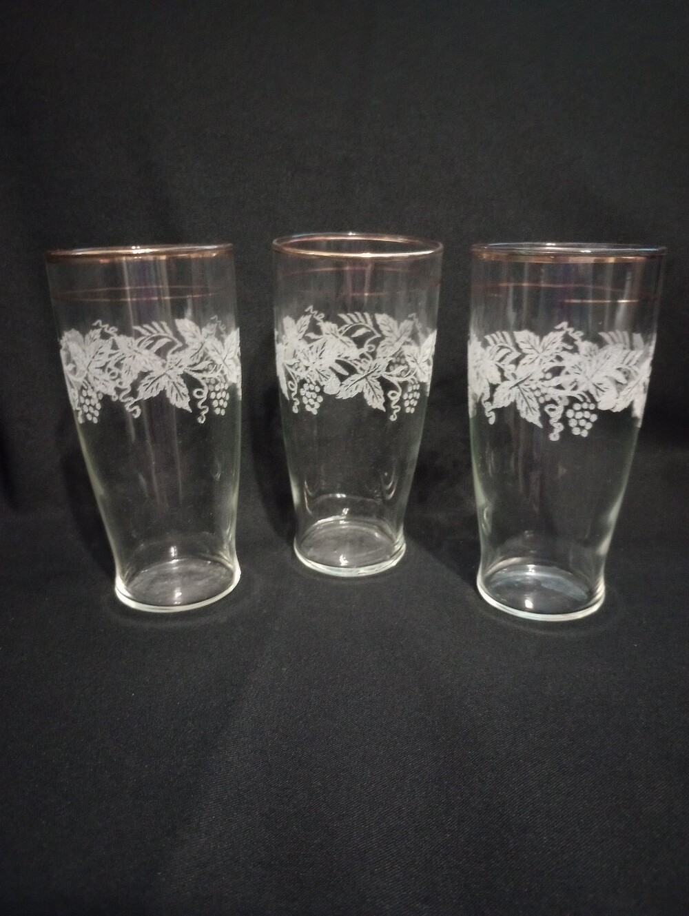Bartlett Collins Sugar Frosted Grapes& Vine Pattern W/Gold Rim Tumblers-Set of 3